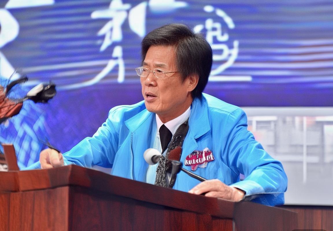 76人主场激战篮网，恩比德哈登率队晋级季后赛(图3)